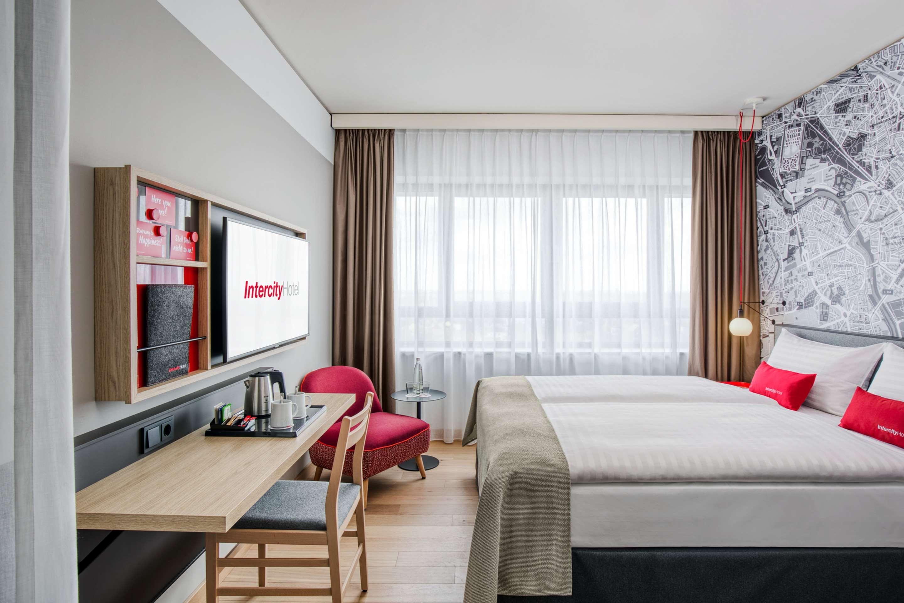 อินเตอร์ซิตี้โฮเต็ล ฮันโนเฟอร์ เฮาพ์บานโฮฟ-ตะวันออก Hotel ฮันโนเวอร์ ภายนอก รูปภาพ